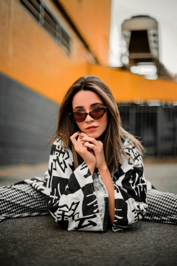 Horizon Glow Sunglasses - imagine 2