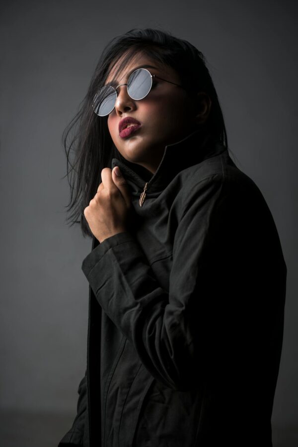 Horizon Glow Sunglasses - imagine 3