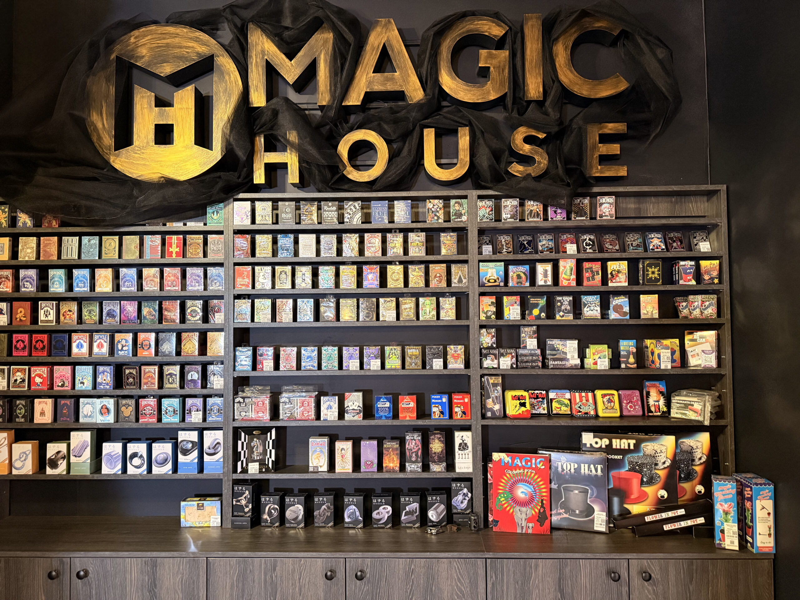 Magic Shop – trucuri, puzzle-uri și curiozități